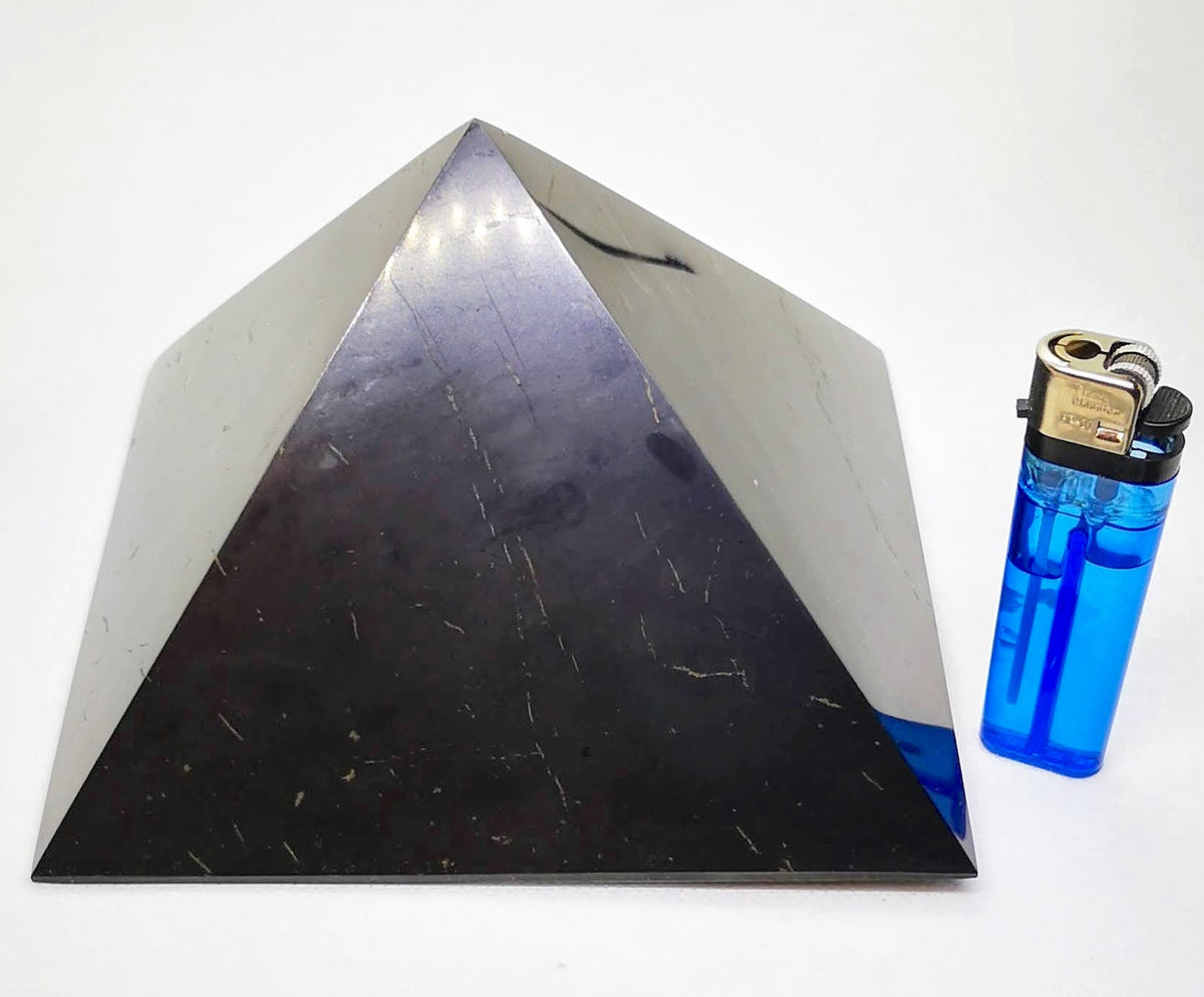 Schungit Pyramide (unpoliert) - WohlfühlenSchungit - Welt Kornkammer Natur